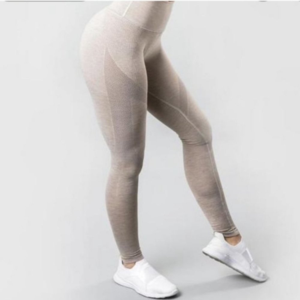 Alphalete Aero Leggings